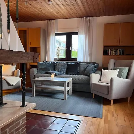 Seeglueck Seensucht - Mit Teilweiser Seesicht Grosser Terrasse Parkplatz Und Seenaehe Auf Der Insel Bei Konstanz Apartment *