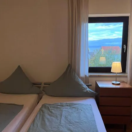 Seeglueck Seensucht - Mit Teilweiser Seesicht Grosser Terrasse Parkplatz Und Seenaehe Auf Der Insel Bei Konstanz Apartment Reichenau