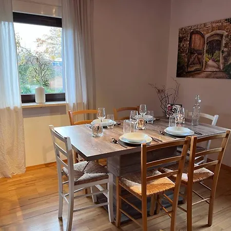 Seeglueck Seensucht - Mit Teilweiser Seesicht Grosser Terrasse Parkplatz Und Seenaehe Auf Der Insel Bei Konstanz Apartment