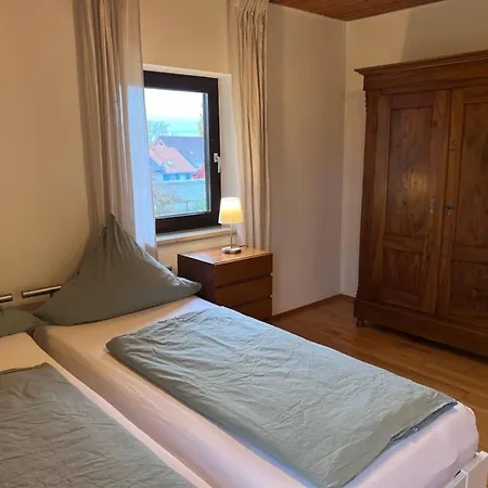 Seeglueck Seensucht - Mit Teilweiser Seesicht Grosser Terrasse Parkplatz Und Seenaehe Auf Der Insel Bei Konstanz Apartment *