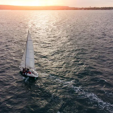 Seeglueck Seensucht - Mit Teilweiser Seesicht Grosser Terrasse Parkplatz Und Seenaehe Auf Der Insel Bei Konstanz Reichenau
